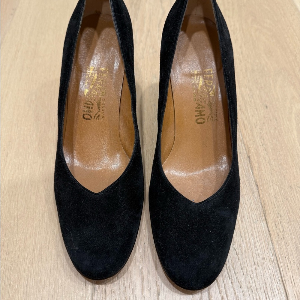 Salvatore Ferragamo Black Heels Timeless Elegance